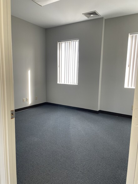 More Photos Of 3102-3114 Golansky Blvd, Woodbridge Medical For Lease