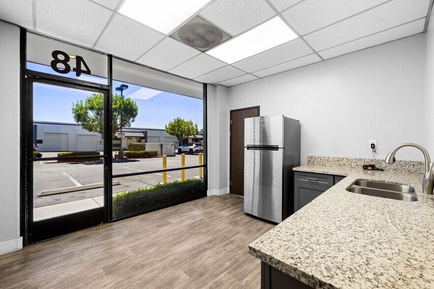 More Photos Of 2-72 N Central Ave, Upland Warehouse For Lease