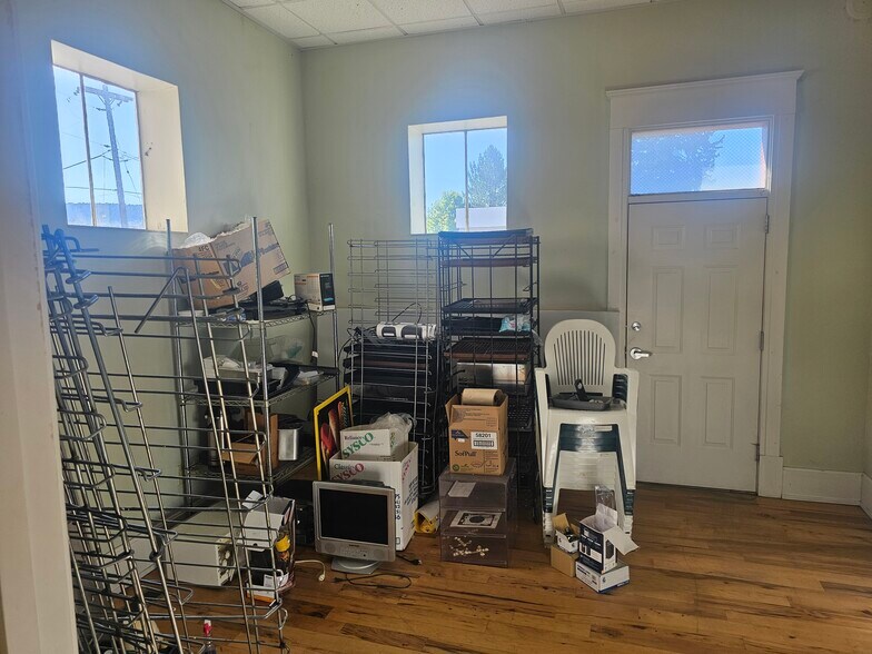More Photos Of 2 S Main St, Coalville Loft Creative Space For Sale