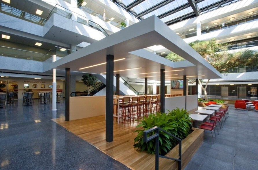 More Photos Of 11500 NW Ambassador Dr, Kansas City Office For Lease