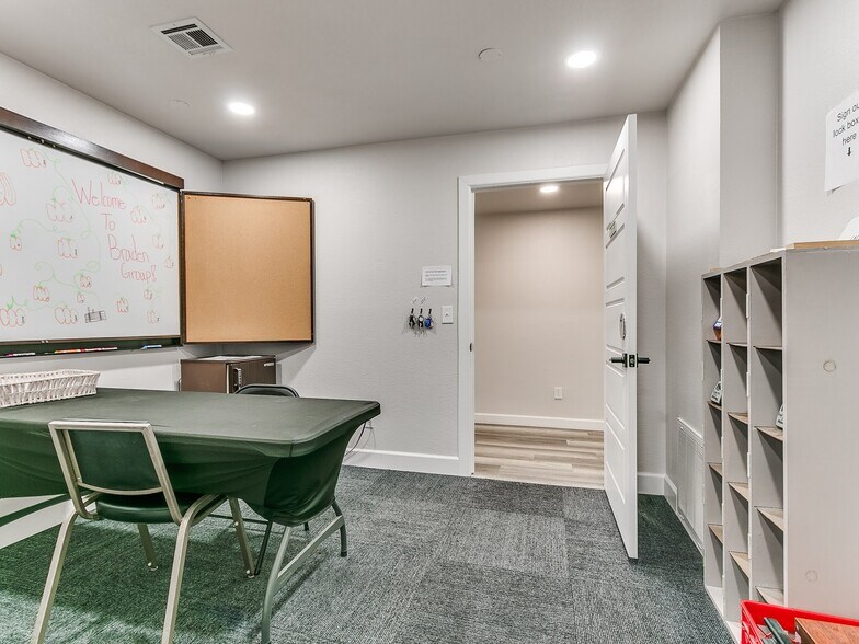 More Photos Of 2520 NW 39th St, Oklahoma City Office For Sale