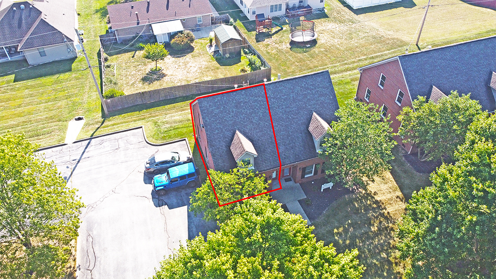 More Photos Of 107-109 Consumer Ln, Frankfort Office For Sale