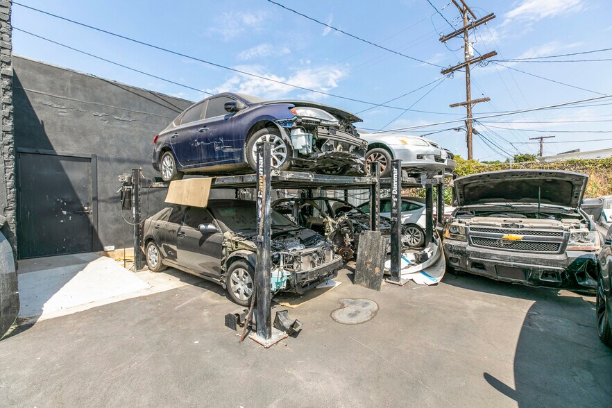 More Photos Of 4605–4619 W Pico Boulevard, Los Angeles Auto Repair For Sale