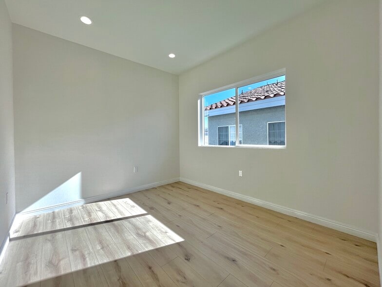 More Photos Of 938 E Sandra Ave, Arcadia Apartments For Sale