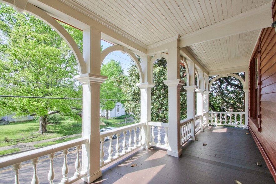 More Photos Of 5294 Main St, Spring Hill Office Residential For Sale