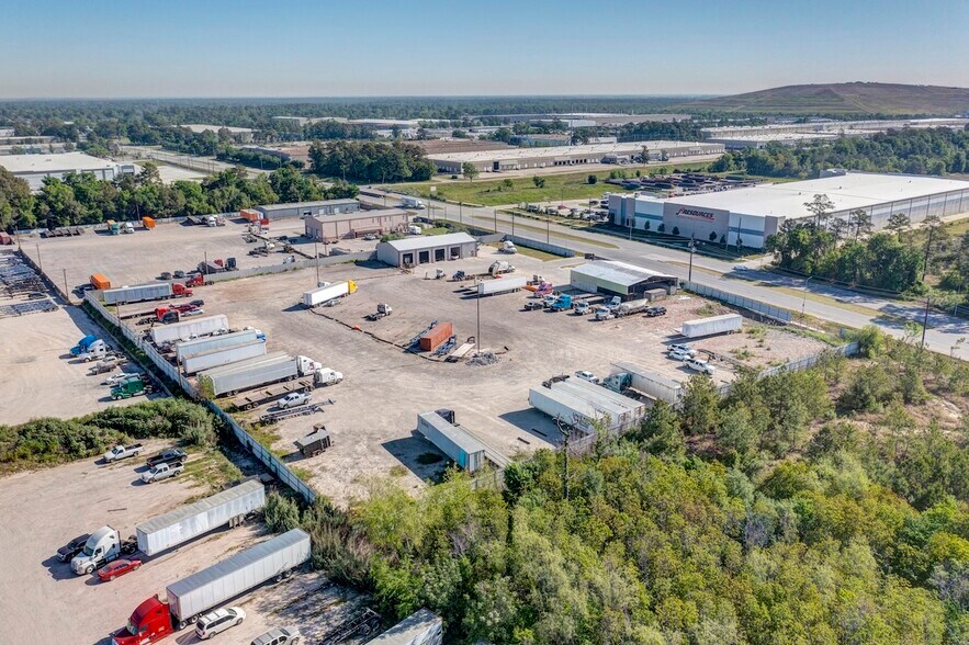 More Photos Of 6409 Mesa Dr, Houston Truck Terminal For Lease