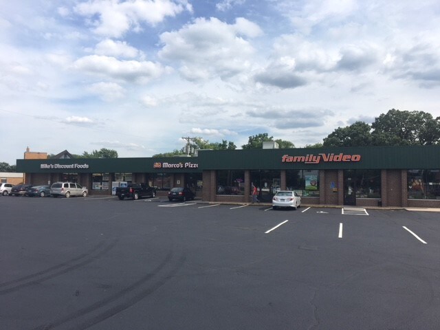 More Photos Of 504-516 E River Rd, Anoka Storefront For Lease