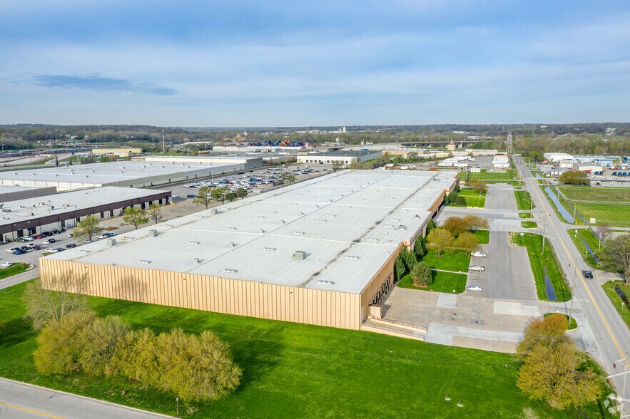 Primary Photo Of 5101-5207 Speaker Rd, Kansas City Distribution For Lease
