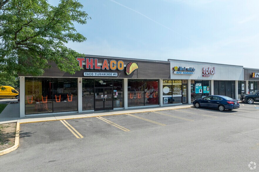 More Photos Of 1736-1790 W Algonquin Rd, Arlington Heights Storefront For Lease
