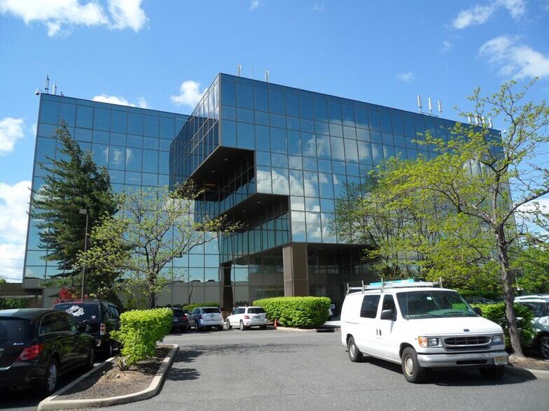 More Photos Of 250 Moonachie Rd, Moonachie Office For Lease