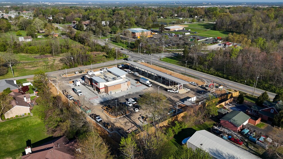 More Photos Of 7601 Vaughn Mill Rd, Louisville Convenience Store For Sale