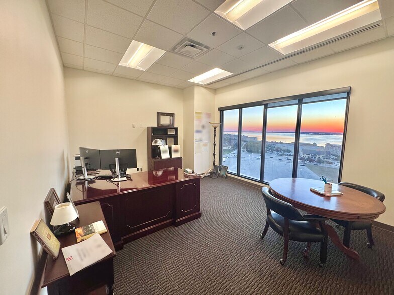 More Photos Of 2701 Sunset Ridge Dr, Rockwall Office For Lease