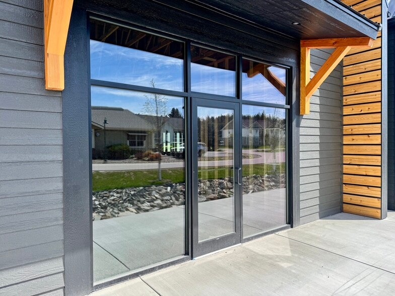 More Photos Of 101 Jewel Basin Ct, Bigfork Storefront Retail Office For Sale