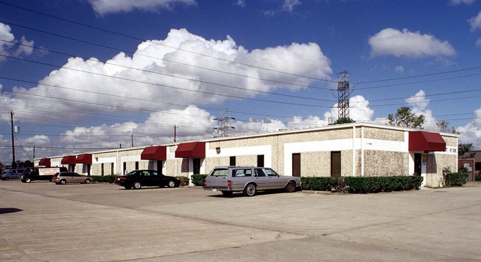 More Photos Of 5645 Hillcroft Ave, Houston Office For Lease