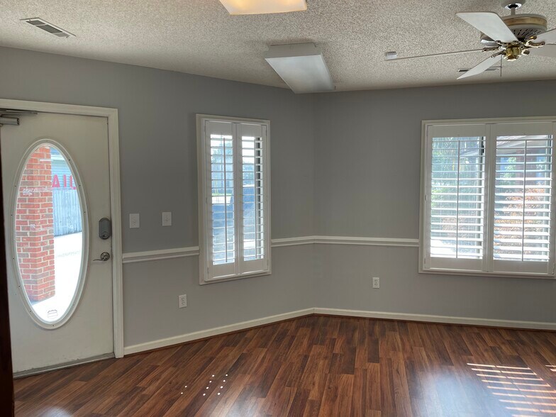 More Photos Of 3844 Leeds Ave, North Charleston Office For Lease