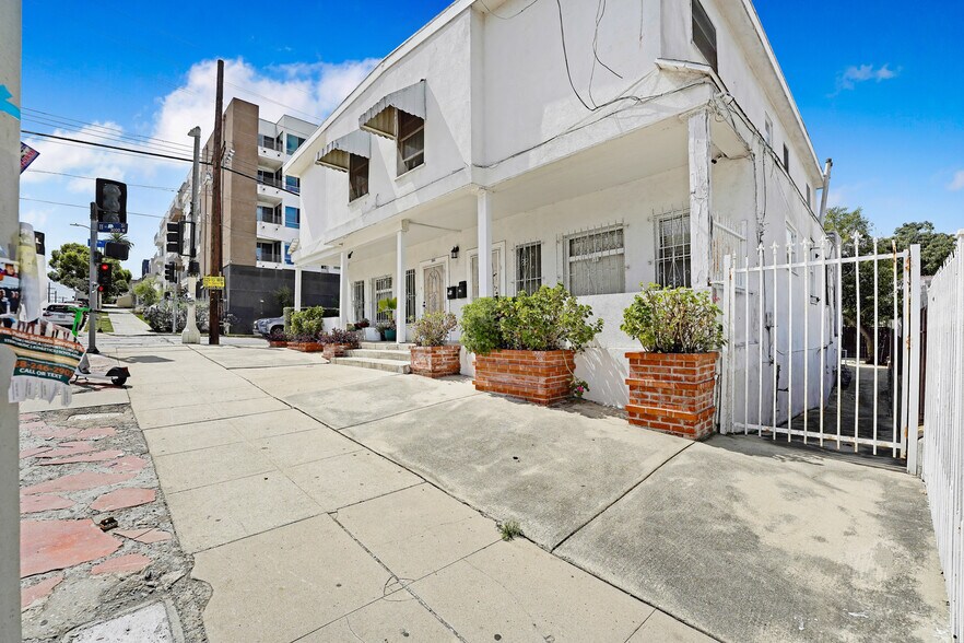 More Photos Of 1059 S Harvard Blvd, Los Angeles Apartments For Sale