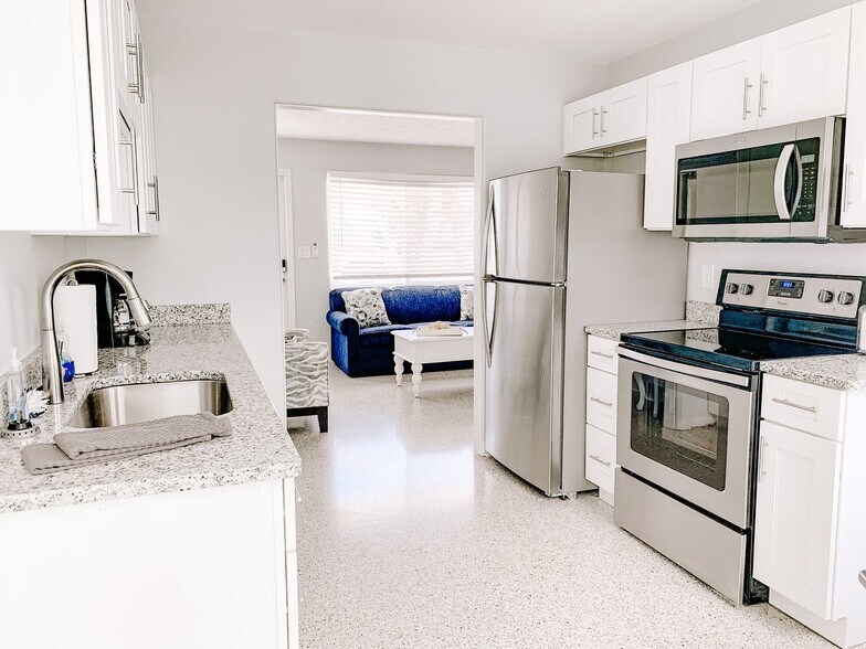 More Photos Of 1708 S Atlantic Ave, New Smyrna Beach Hotel For Sale