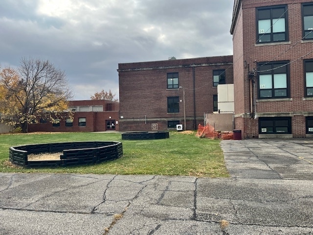 More Photos Of 602 Plum St, Painesville Schools For Sale