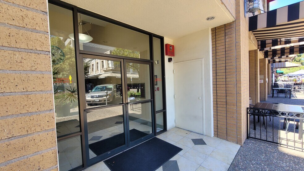More Photos Of 618 5th St, Santa Rosa Office For Sale