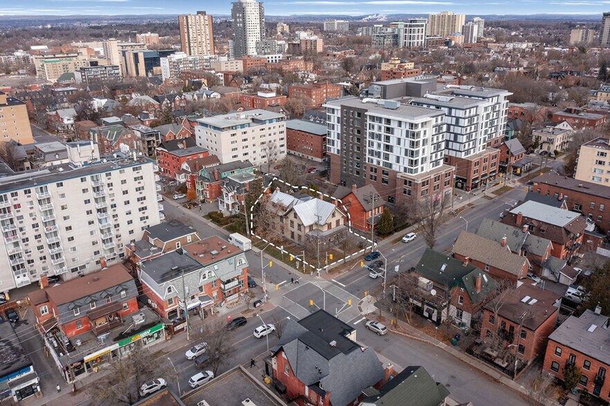 More Photos Of 245 Laurier Av E, Ottawa Apartments For Sale
