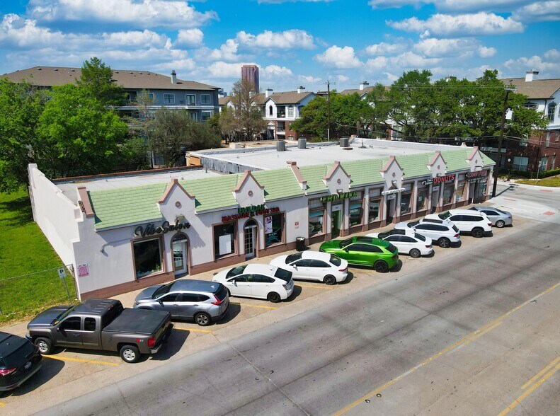 More Photos Of 2817-2827 Live Oak St, Dallas Storefront For Sale