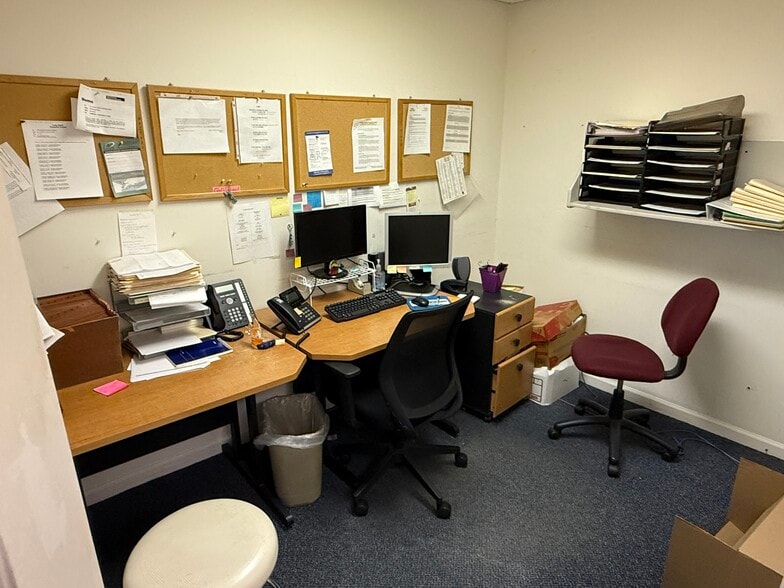 More Photos Of 250 Patchogue Yaphank Rd, East Patchogue Medical For Sale