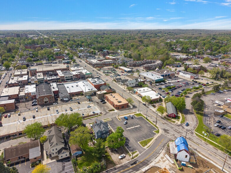 More Photos Of 150 E University Dr, Rochester Storefront Retail Office For Lease