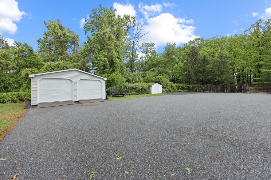 More Photos Of 3904 E Joppa Rd, Nottingham Flex For Sale