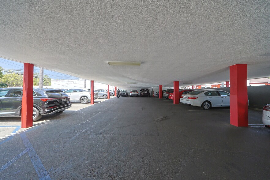 More Photos Of 270 26th St, Santa Monica Medical For Sale