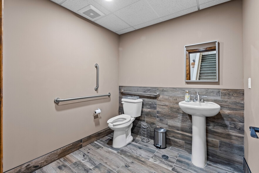 More Photos Of 4520 Venture Dr, Johnstown Research And Development For Sale