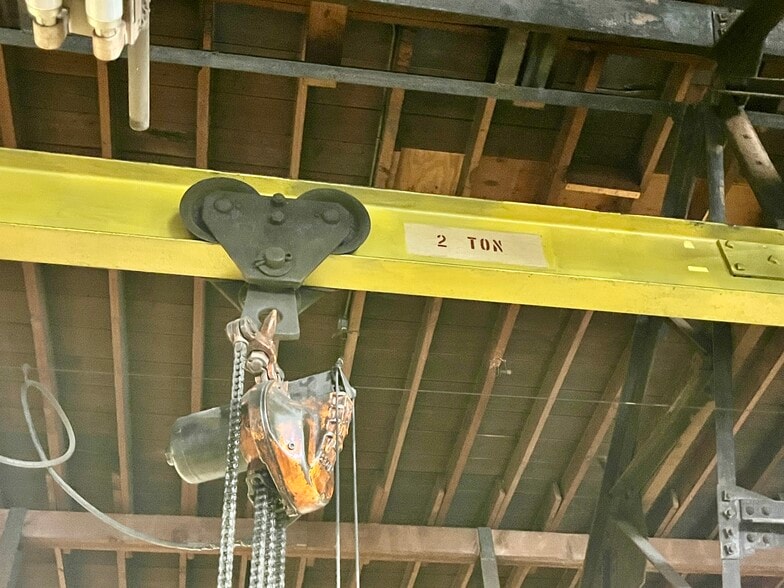 More Photos Of 1702 Wheeling Ave, Glen Dale Manufacturing For Sale