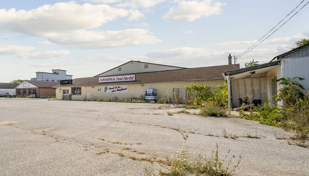 More Photos Of 7291 Arkona Rd, Arkona Industrial For Lease