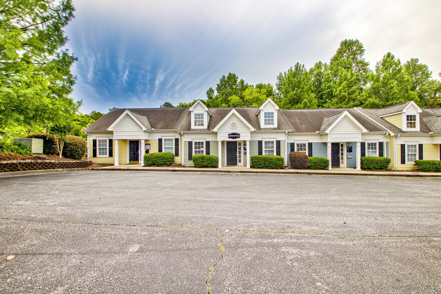 Primary Photo Of 500 W Lanier Ave, Fayetteville Office For Lease