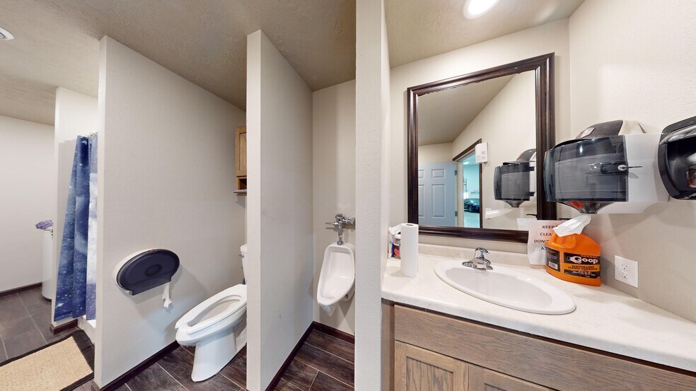 More Photos Of 10345 Hwy 83 S, Minot Flex For Sale