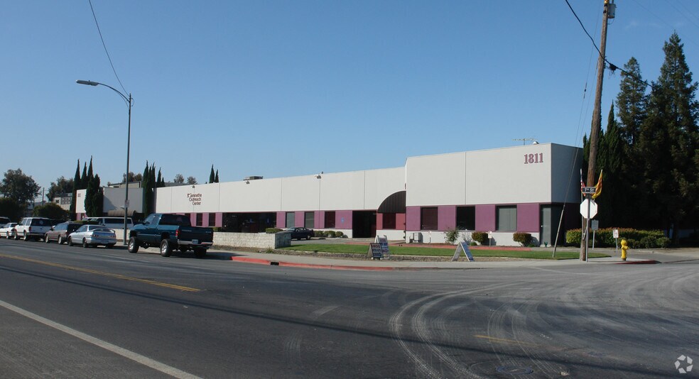 More Photos Of 1811 S 7th St, San Jose Warehouse For Sale
