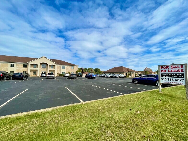 More Photos Of 904 Sahara Trl, Boardman Medical For Sale