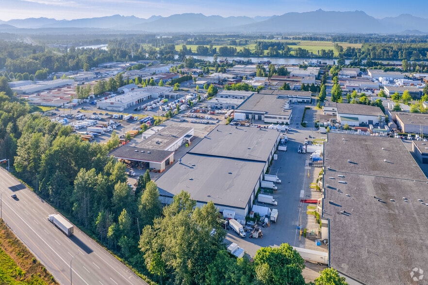 More Photos Of 18788 96th Ave, Surrey Warehouse For Lease
