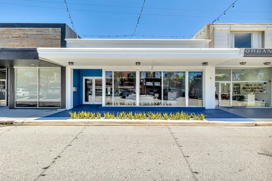 Primary Photo Of 3331 NE 32nd St, Fort Lauderdale Storefront Retail Office For Sale