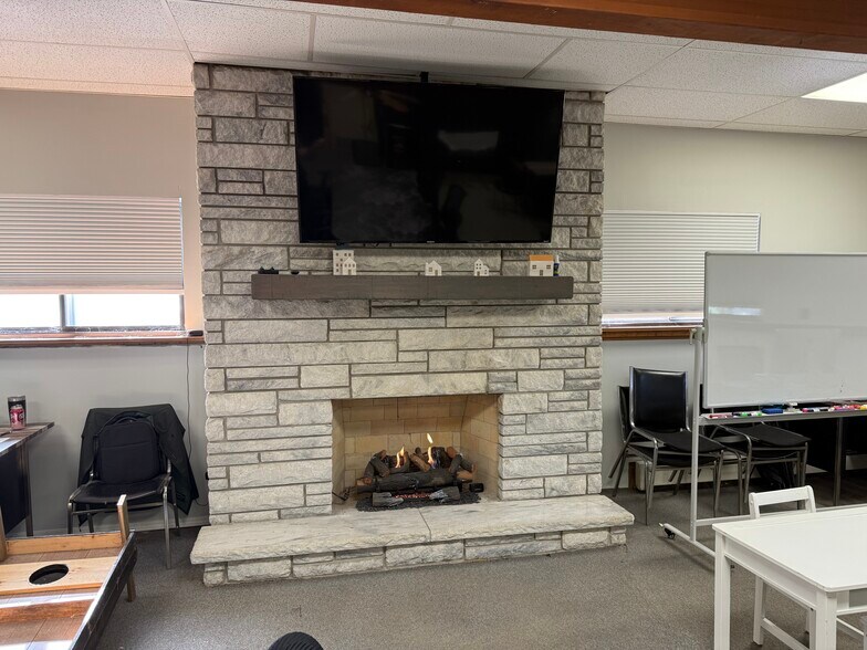 More Photos Of 5046 Davison Rd, Burton Office For Sale