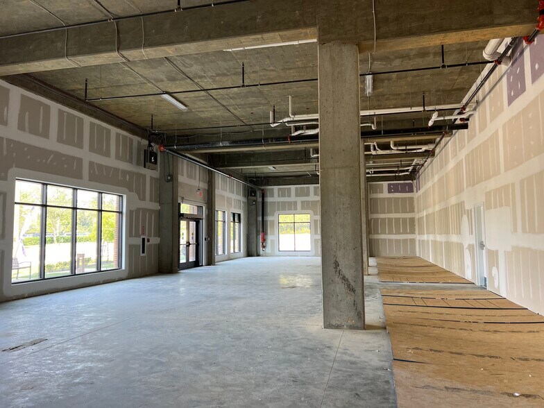 More Photos Of 4550 Wheeler Hills Rd, Oxon Hill Apartments For Lease