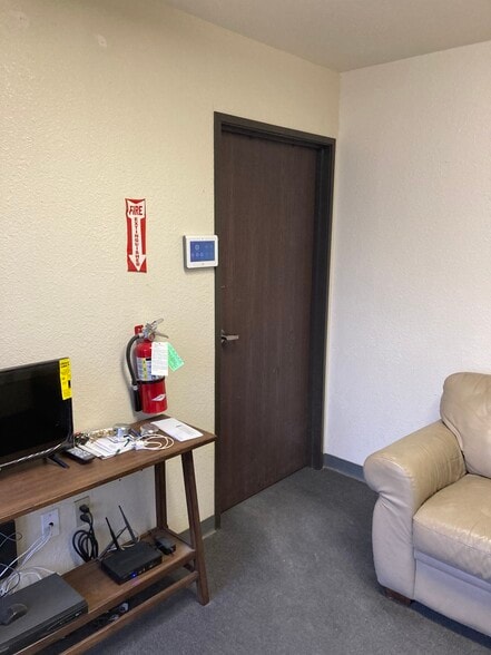 More Photos Of 2297-2317 American Ave, Hayward Warehouse For Sale