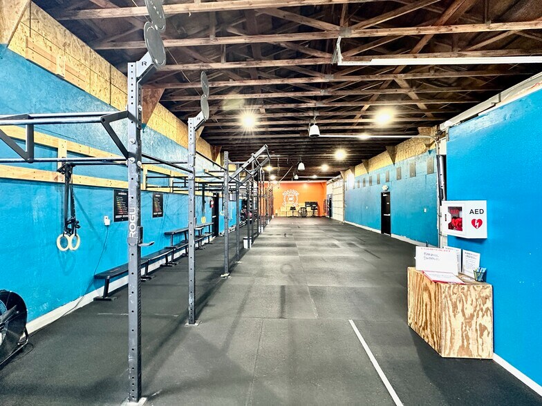 More Photos Of 4741 Lancaster Dr NE, Salem Warehouse For Lease