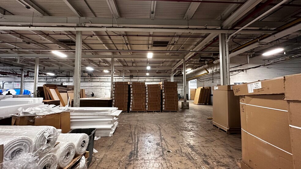 More Photos Of 1727-1801 Union Blvd, Allentown Warehouse For Lease