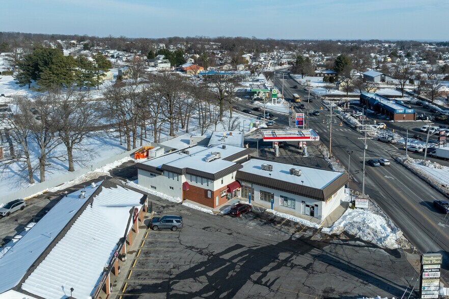 More Photos Of 2314-2318 E Joppa Rd, Parkville Medical For Lease