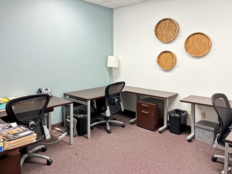 More Photos Of 1452 Hughes Rd, Grapevine Coworking Space