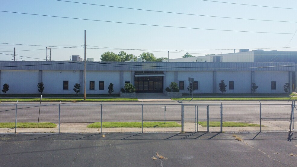 More Photos Of 322 N 3rd St, Paducah Warehouse For Lease