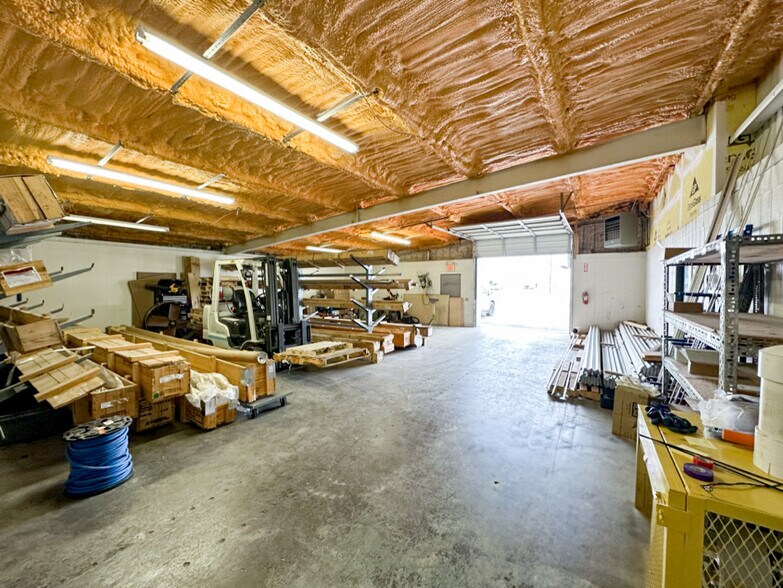 More Photos Of 604 Collins ave, Midland Warehouse For Sale