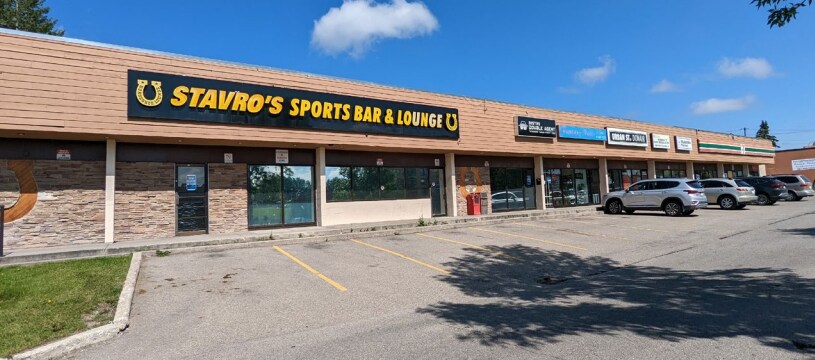 More Photos Of 4105 4 St NW, Calgary Restaurant For Lease