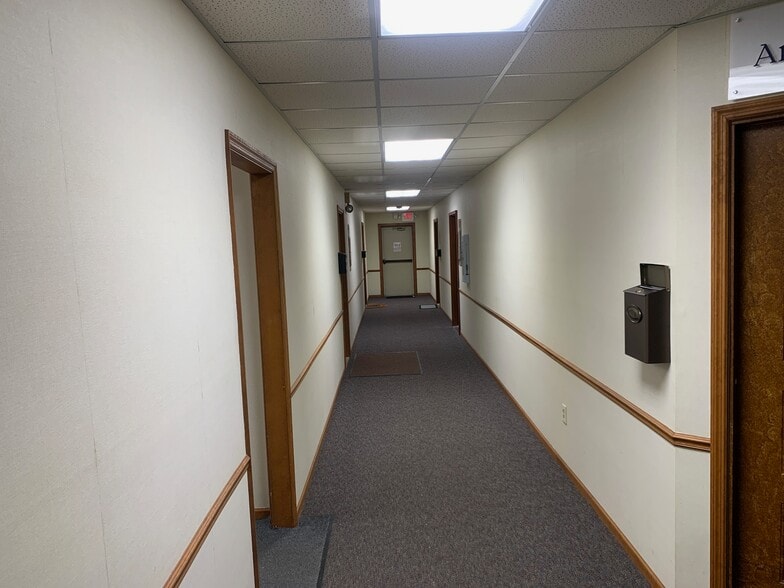 More Photos Of 8801 N Main St, Dayton Medical For Lease