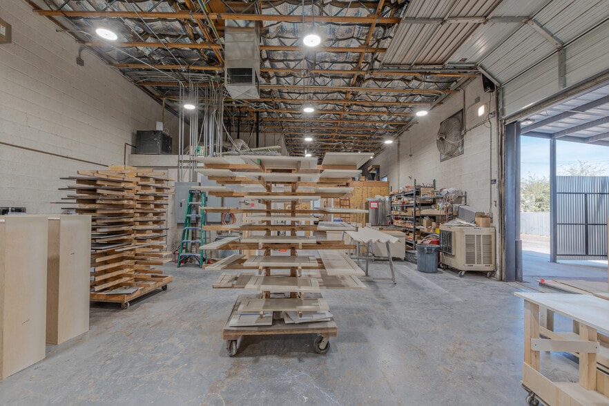 More Photos Of 5001 S Central Ave, Phoenix Auto Repair For Sale